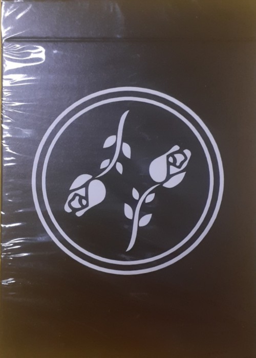 Black roses cartamundi reprint front image
