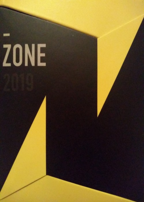 Zone V2 Yellow front image